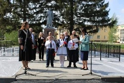 Торжественное открытие обновлённого памятника генералу Николаю Ватутину прошло в селе Никаноровка