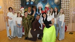 Чуевские культработники поздравили жителей села с праздником