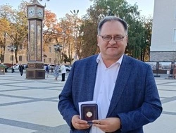 Игорь Ковалёв продолжил обучать школьников села Сергиевка губкинской территории 