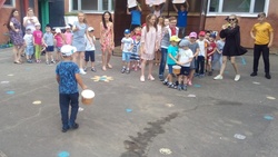 Губкинские подростки провели полезные мероприятия в детских садах