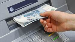 Губкинские полицейские задержали подозреваемую в краже денег из банкомата