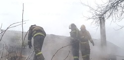 Пожарные спасли человека из горящего дома в Губкине на улице 1-я Заречная