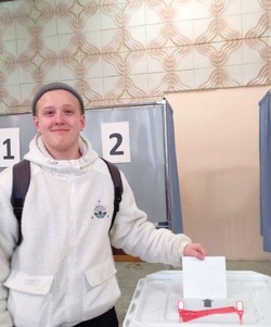 Впервые голосующий губкинец Иван Кочетков уже сделал свой выбор