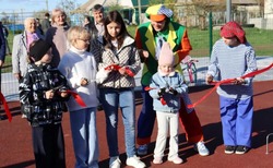 Торжественное открытие новой детской спортивно-игровой площадки прошло в селе Бобровы Дворы