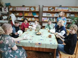 Программа «Накрывай на стол у нас Престол» прошла в селе Скородное губкинской территории 