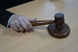 Губкинская прокуратура обвинила местного жителя в хранении запрещённого вещества