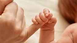 Белгородские родители смогут получить первые документы малыша онлайн