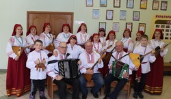 Ансамбль народных инструментов «Родники» из ЦКР села Чуево продолжил радовать своим творчеством