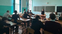Беседа «Зачем нужна власть?» прошла в селе Бобровы Дворы губкинской территории 
