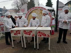 Губкинцы представили юрьевские рандолики на фестивале вареников в Белгороде 