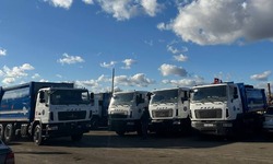 11 единиц коммунальной техники для вывоза ТКО поступили в Губкинский городской округ 