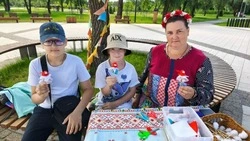 Мастер-класс по изготовлению традиционной куклы «Хороводница» состоялся в Губкине