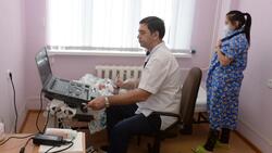 ЛГОК подарил детской больнице Губкина портативный многофункциональный аппарат УЗИ*