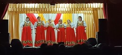 Жители и гости села Толстое губкинской территории посетили концерт «Мы славим женщину России»