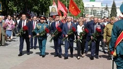 Губкинцы возложили цветы в память о Героях Великой Отечественной войны 
