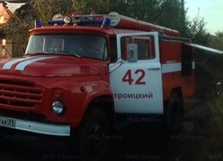 Сарай загорелся в посёлке Троицкий Губкинского горокруга 