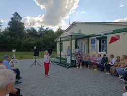 Концертная программа «Живёт в веках любовь и верность» прошла в селе Чапкино губкинской территории 