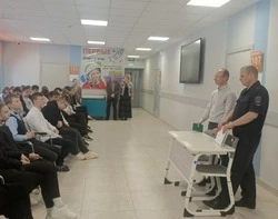 Сотрудники органов внутренних дел региона продолжают информационно-просветительскую работу 