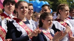 Вячеслав Гладков прокомментировал проведение Последних звонков в Белгородской области 