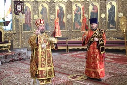 Епископ Губкинский и Грайворонский Софроний поздравил с праздником Светлой Пасхи 