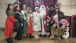 Чудеса на сцене Юрьевского ДК: «Новогодний ремикс» подарил сказку