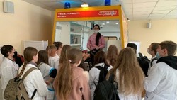 Учащиеся медицинских классов Губкина посетили аккредитационно-симуляционный центр НИУ «БелГУ»