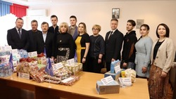 Губкинские депутаты собрали помощь для жителей ЛНР и ДНР 