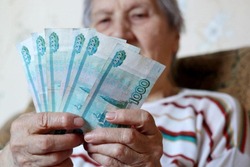 Белгородские пенсионеры смогут получить доплату к пенсии за детей-студентов