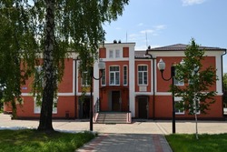 Михаил Лобазнов поздравил коллектив МКК В.Ф. Раевского губкинской территории с 30-летием   