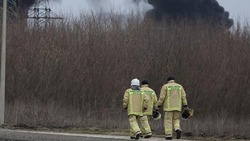 Девять белгородских спасателей получат награды за участие в тушении нефтебазы