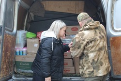 Губкинцы продолжили отправлять гуманитарную помощь военнослужащим 
