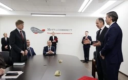 Михаил Лобазнов отметил важность  подписания программы социально-экономического партнёрства