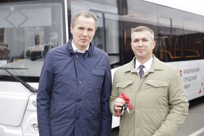 Губкинский городской округ получил 12 новых автобусов 