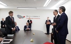 Михаил Лобазнов отметил важность  подписания программы социально-экономического партнёрства