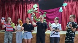 Юные сапрыкинцы не только исполнили главные роли, но и стали настоящими кукловодами