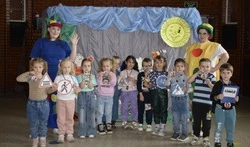 Маленькие жители села Скородное вспомнили основы правил дорожного движения 
