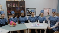 Юные губкинцы продолжили изучать основы медицинских профессий 