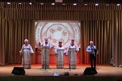 Богословские культработники организовали праздничный концерт