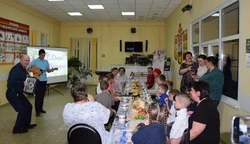 Жители села Сергиевка губкинской территории отметили День матери 