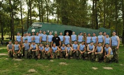 Курсанты белгородских военно-патриотических клубов совершили прыжки с парашютом в московском небе