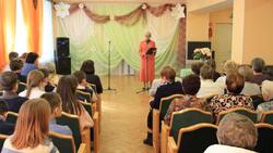 Жители Троицкого пришли на литературно-музыкальный вечер