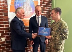 Фонд «Поколение» вручил сертификат губкинской общественной организации «СТАЛЬ»