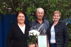 Жители села Сергиевка Иван и Евдокия Натаровы отметили изумрудную свадьбу 