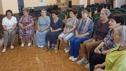 Участницы объединения «Троицкие посиделки» посетили встречу «Песни, с которыми мы победили»