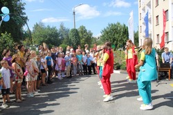 Соцполитика губкинской территории организовала ежегодную акцию «Соберёмся в школу ВМЕСТЕ»