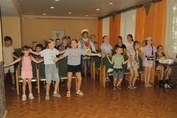 Троицкие ребята приняли участие в игре «ПДД — от А до Я знает вся моя семья»