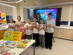 Троицкие библиотекари подготовили праздник «Согреем сердце добротой»