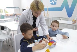 Губкинские школьники продолжили подготовку к работе в сфере медицины 