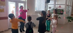 Детская праздничная дискотека прошла в Доме культуры села Осколец губкинской территории 