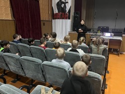 Культработники села Скородное напомнили о противодействии телефонному терроризму 